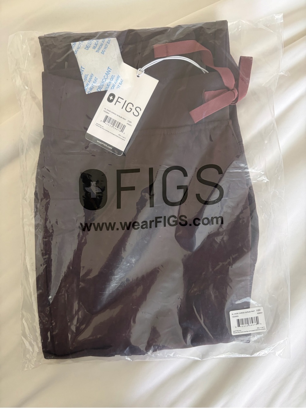 Figs Kade Cargo Scrub Pants ☕️